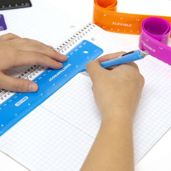 RULER: Flexible (can bend into a circle)