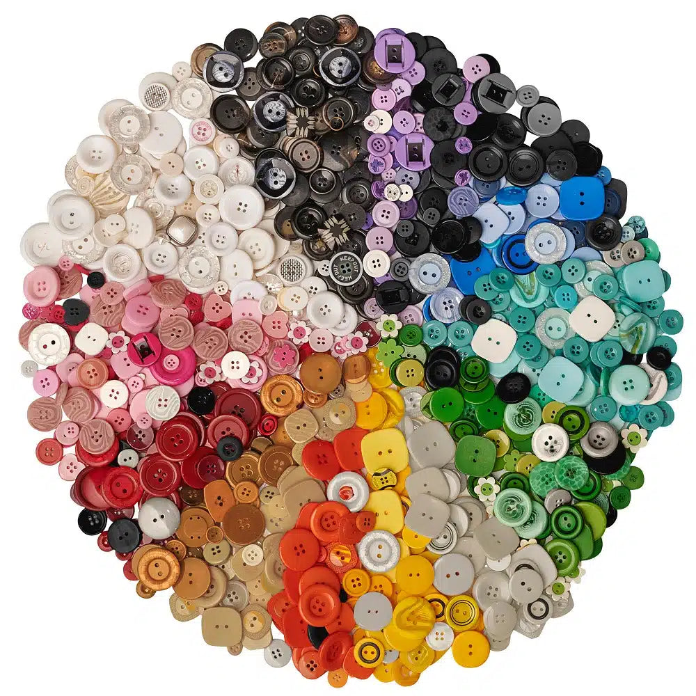 BUTTON: Plastic craft buttons, asst, approx 600/pk